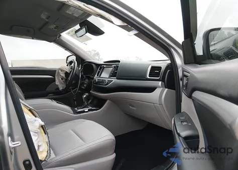 2017 Toyota Highlander Le Plus from USA, damaged, VIN 5TDZZRFH6HS215938